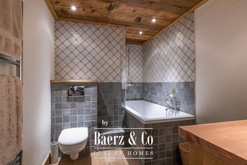 Authentic chalet - Le Fornet image