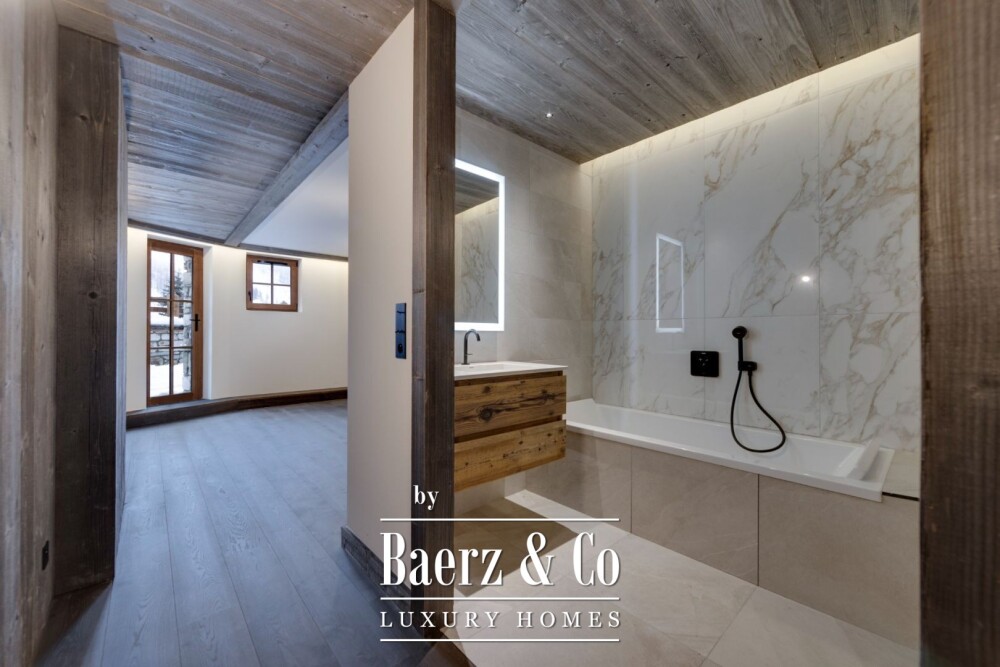 New 4-bedroom apartment + dormitory - Close to the slopes image