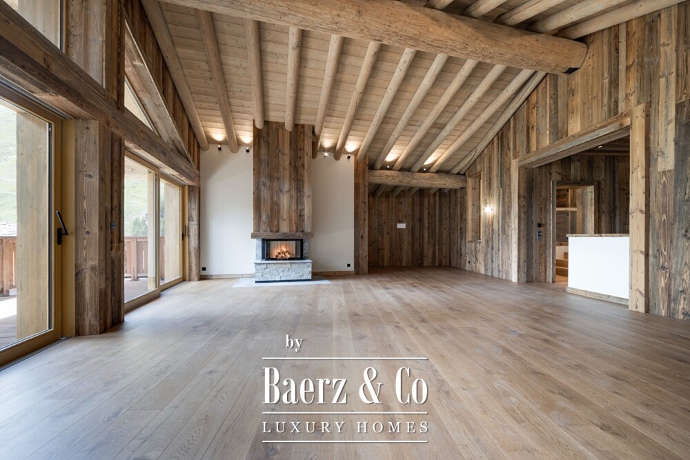 5-BEDROOM CHALET WITH EXCEPTIONAL VIEW image