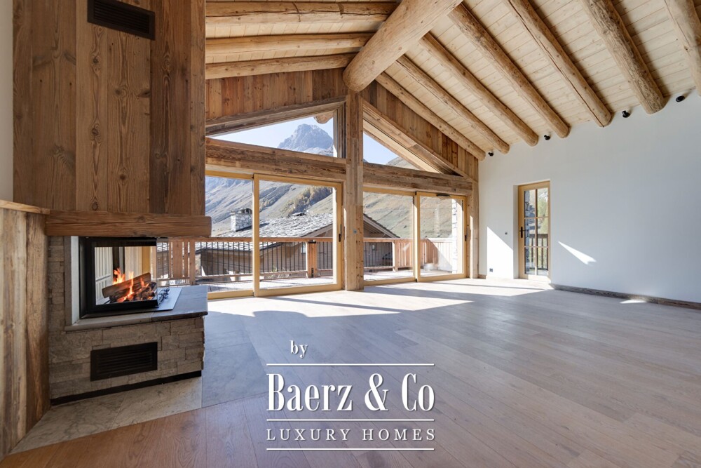 New 5-bedroom chalet - Private spa image