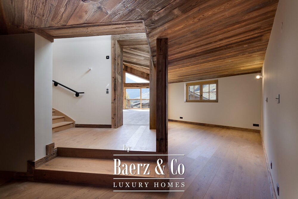 New 5-bedroom chalet - Private spa image