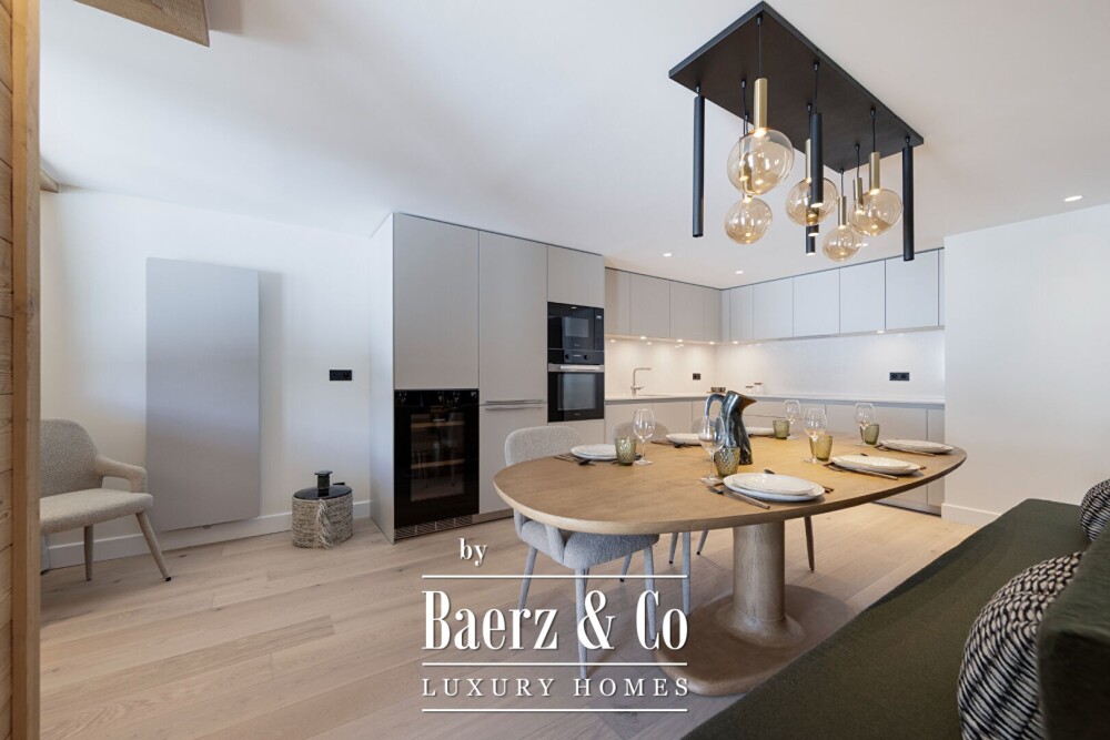 NEW APARTMENT WITH 2 BEDROOMS AND MOUNTAIN CORNER image