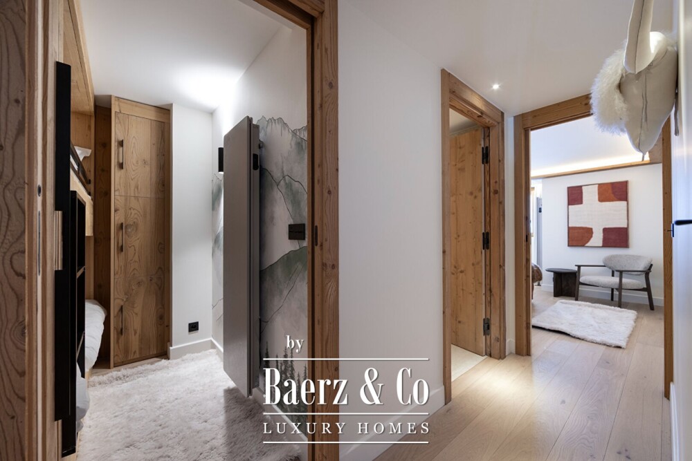 NEW APARTMENT WITH 2 BEDROOMS AND MOUNTAIN CORNER image