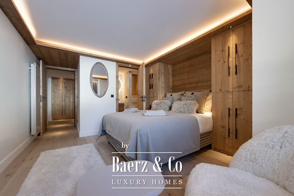 NEW APARTMENT WITH 2 BEDROOMS AND MOUNTAIN CORNER image