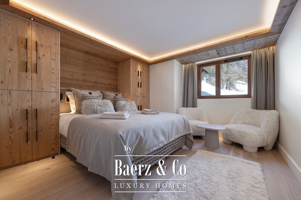 NEW APARTMENT WITH 2 BEDROOMS AND MOUNTAIN CORNER image