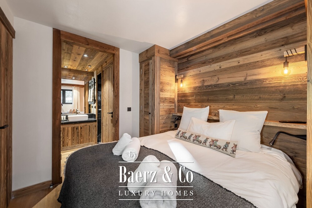New 6-room penthouse ? High-quality image