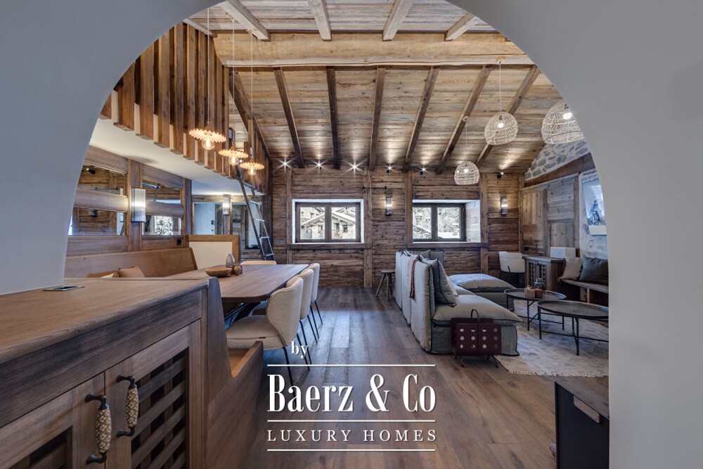New 3-bedroom penthouse - Close to town centre and slopes image