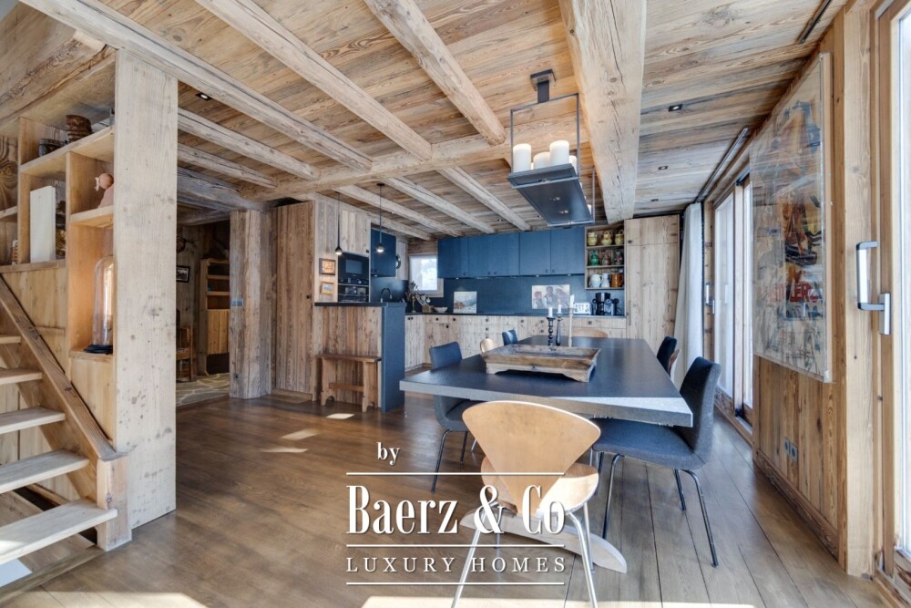 8 ROOM CHALET - MAGNIFICENT VIEW image