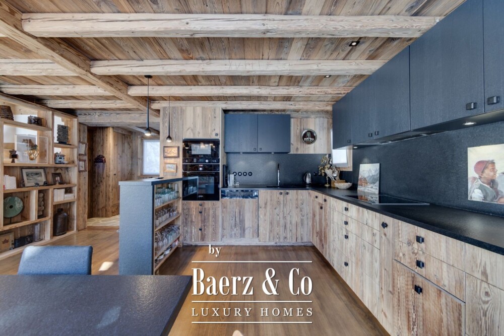 8 ROOM CHALET - MAGNIFICENT VIEW image
