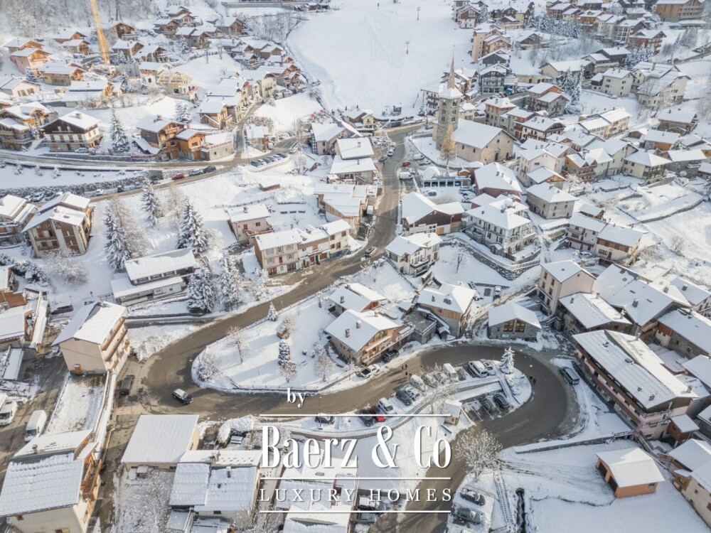 PRESTIGIOUS 7-ROOM CHALET - CLOSE TO THE SLOPES image