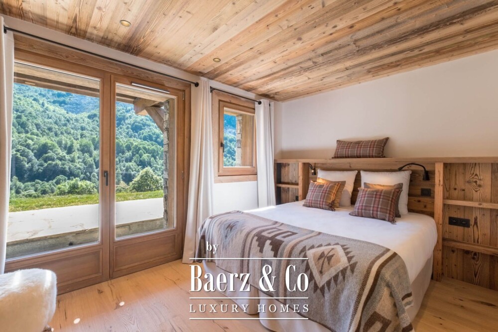 NEW CHALET WITH PANORAMIC VIEW image