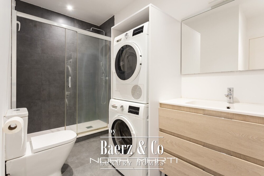 Apartment for sale in Les Corts image