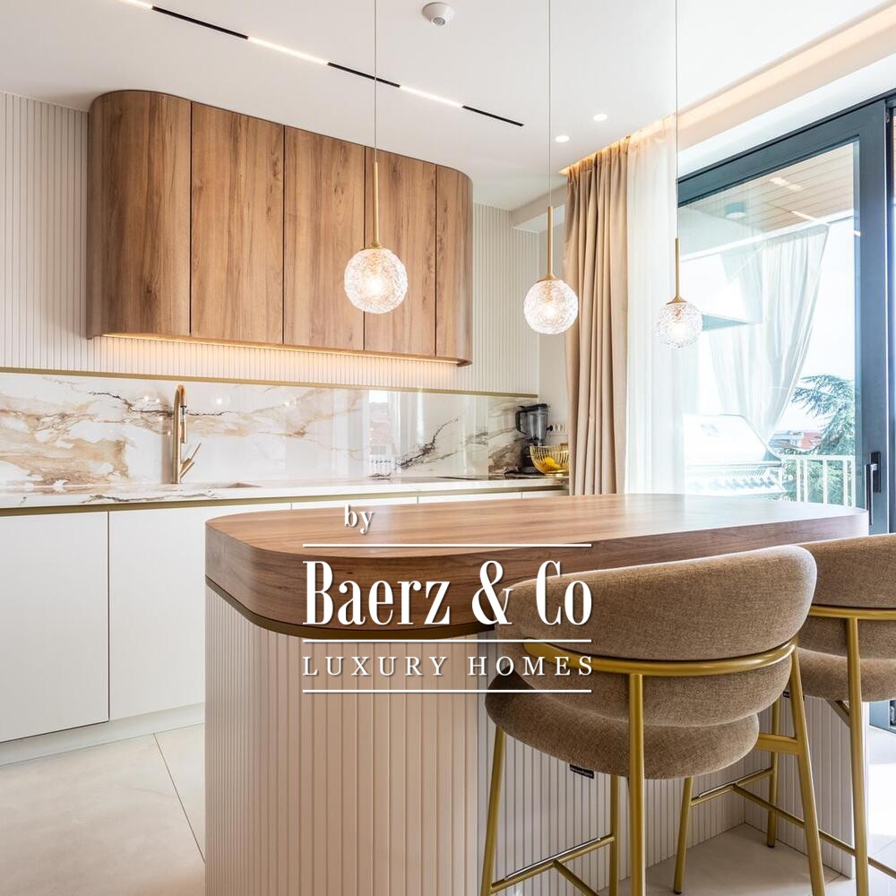 Split, luxury apartment in the city center image