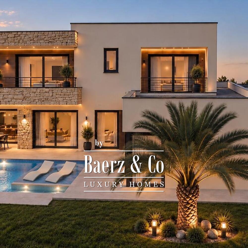 Istria, Poreč Area - Luxury Villa with Heated Pool, Jacuzzi and Traditional Tavern image