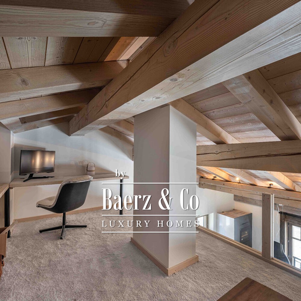 Large top-floor apartment - Megève town centre image
