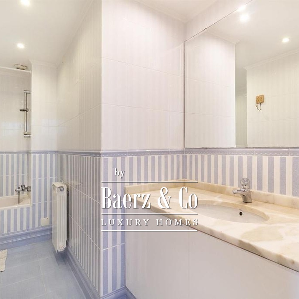 5-bedroom Villa in Porto image