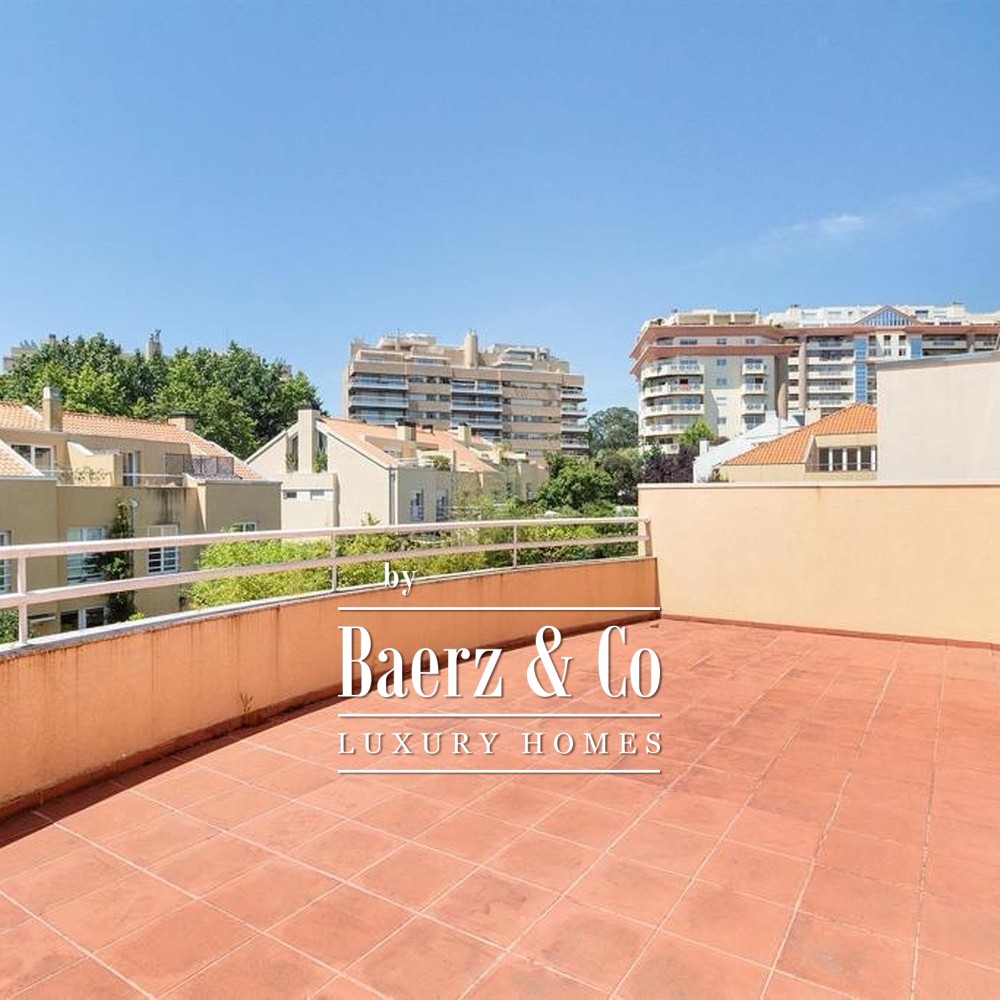 5-bedroom Villa in Porto image