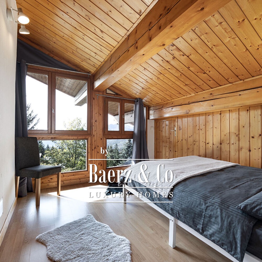 6-bedroom chalet - Valley view image