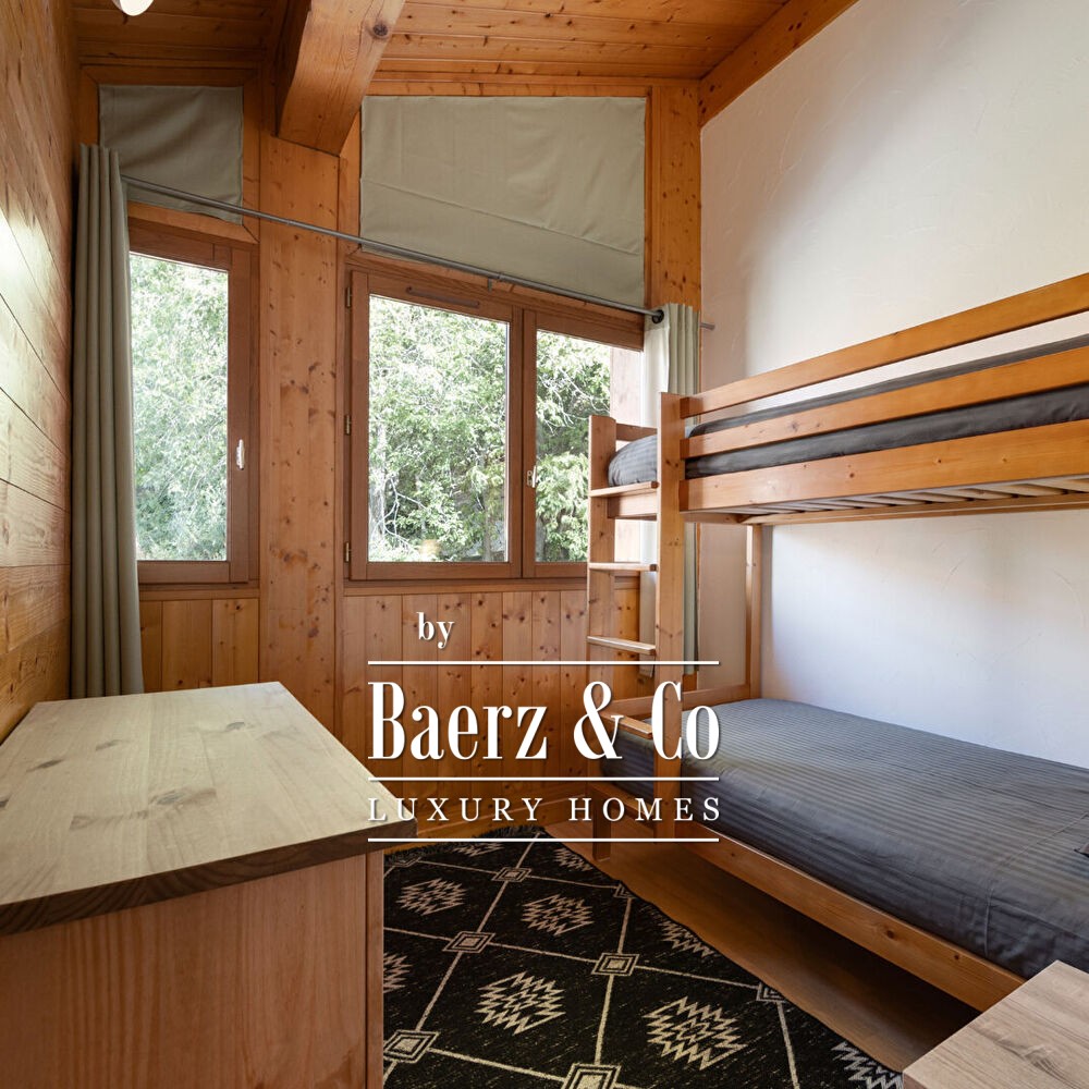 6-bedroom chalet - Valley view image