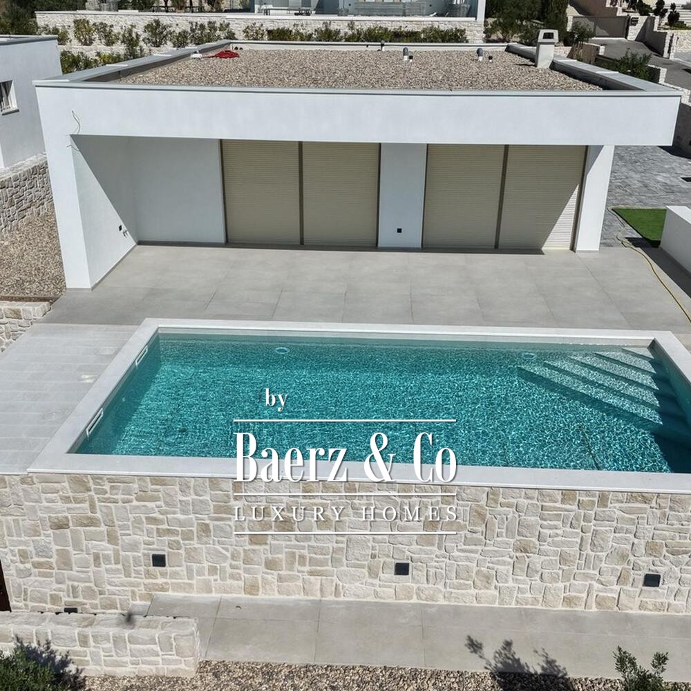 Primošten, villa with a pool and sea view, 261,45 m² image