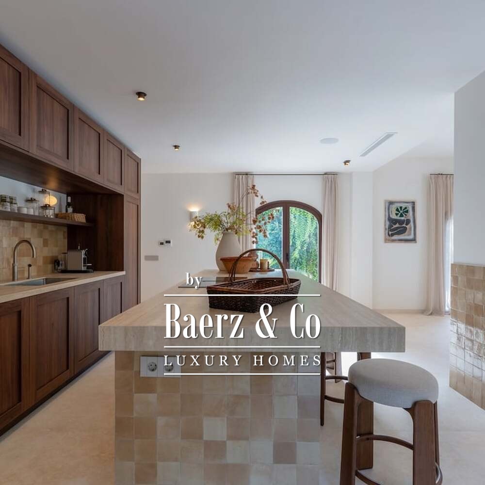 Beautiful luxury home in Jávea image