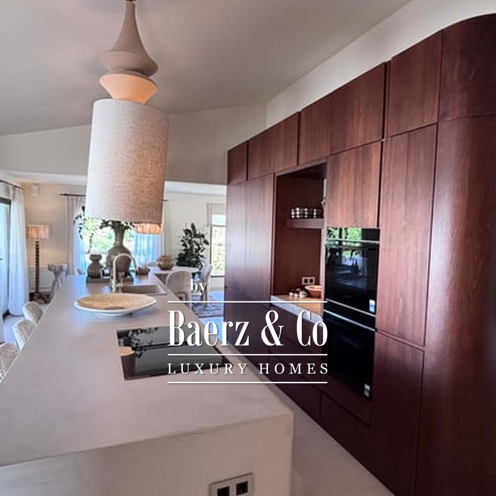 Beautiful luxury home in Jávea image