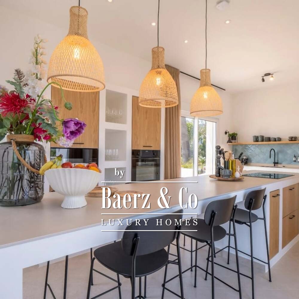 Beautiful luxury home in Jávea image
