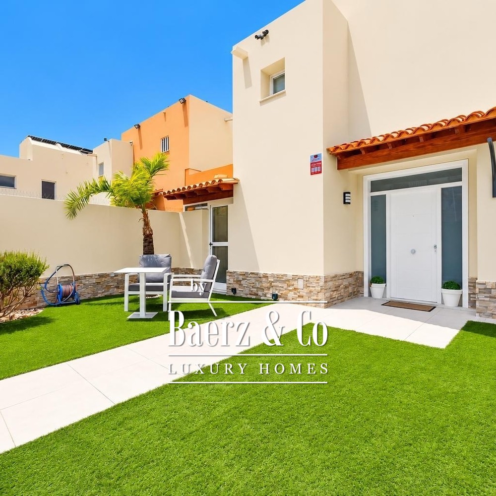 Villa in El Madroñal, Tenerife south image