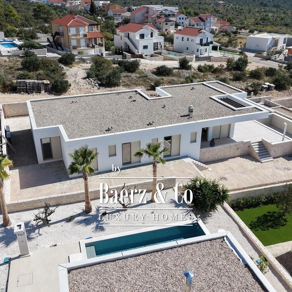 Primošten, villa with a pool and sea view, 385.20 m² image