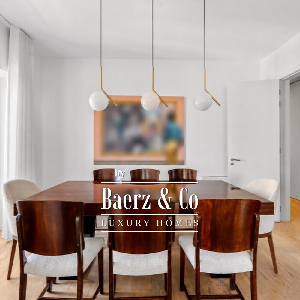 Four-bedroom apartment with a balcony and five-car garage on Avenida da República image