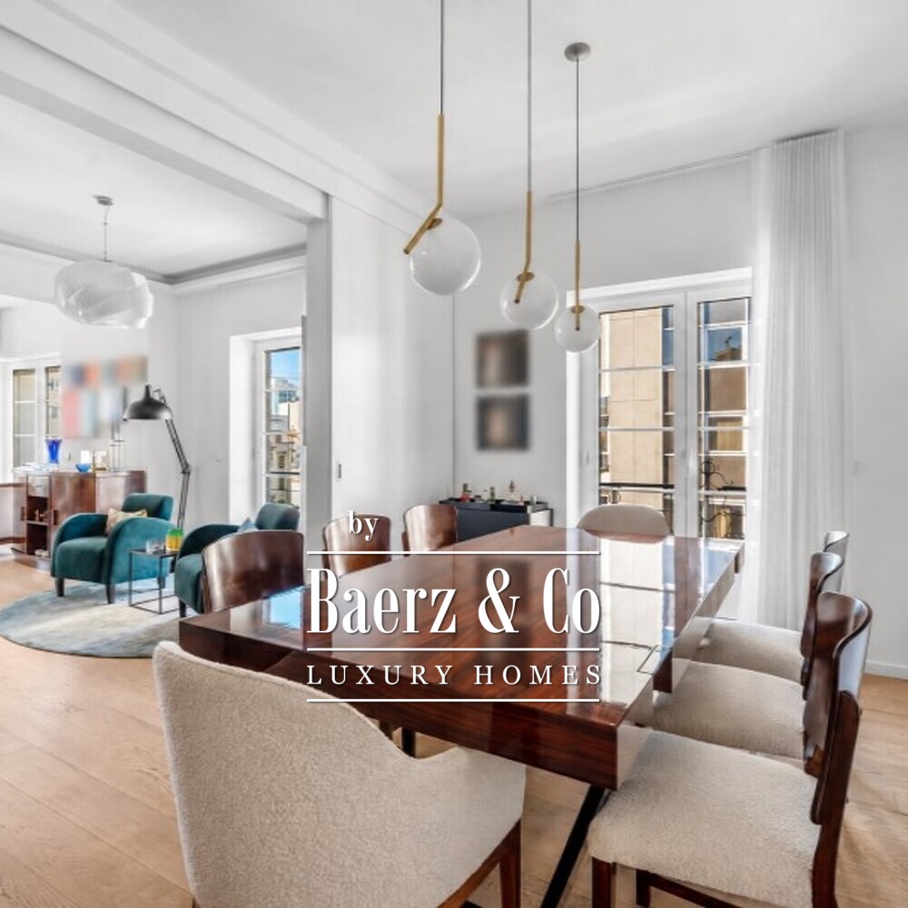 Four-bedroom apartment with a balcony and five-car garage on Avenida da República image