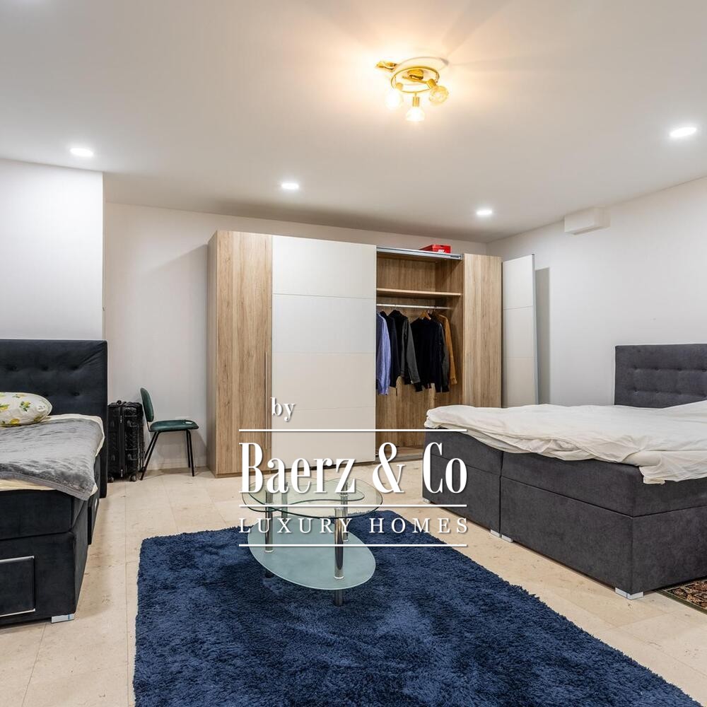 Split, Meje - Luxurious Three-Bedroom Apartment with Sea View and Garden image