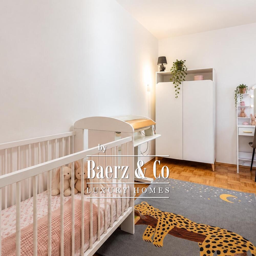 Split, Meje - Luxurious Three-Bedroom Apartment with Sea View and Garden image