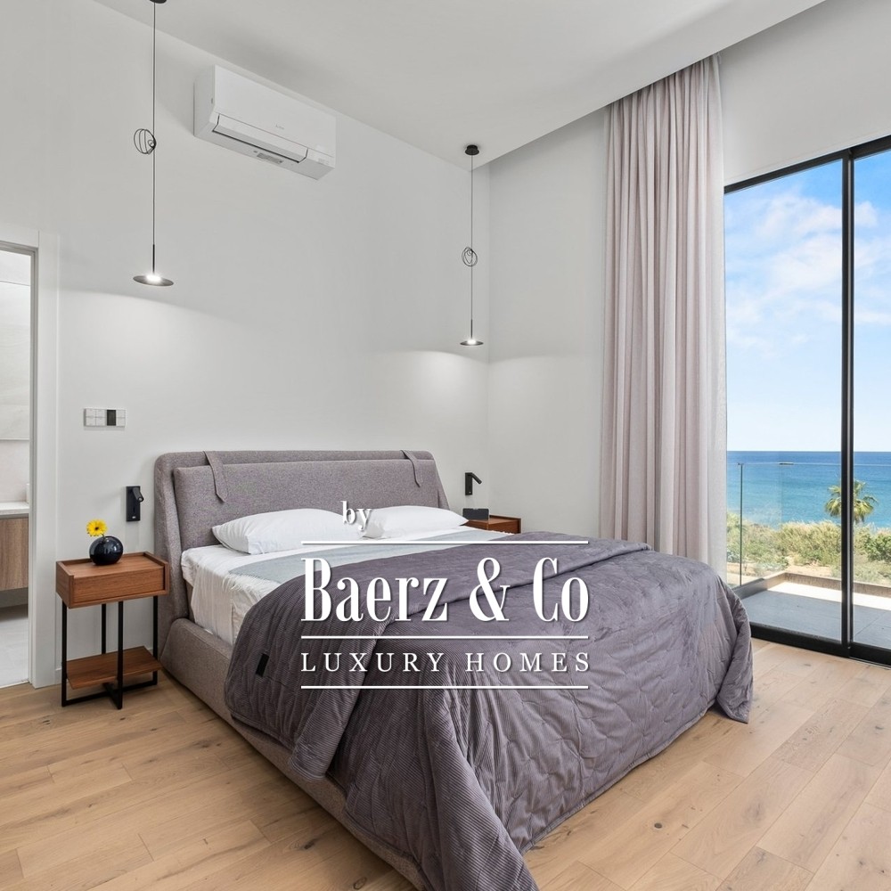 Malama Seafront H04: beachfront villa with lift and infinity pool image