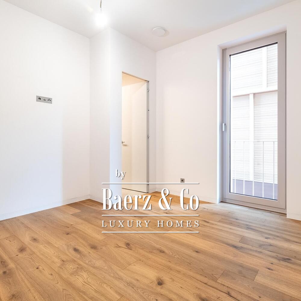 Zagreb, City Centre, Three-Bedroom Apartment, 110 m², Two Garage Parking Spaces, Storage, New image