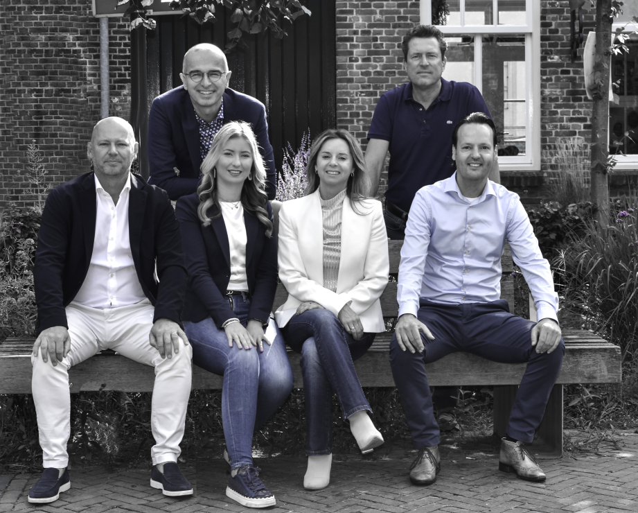 Van de Zande Makelaardij - Waalwijk team photo