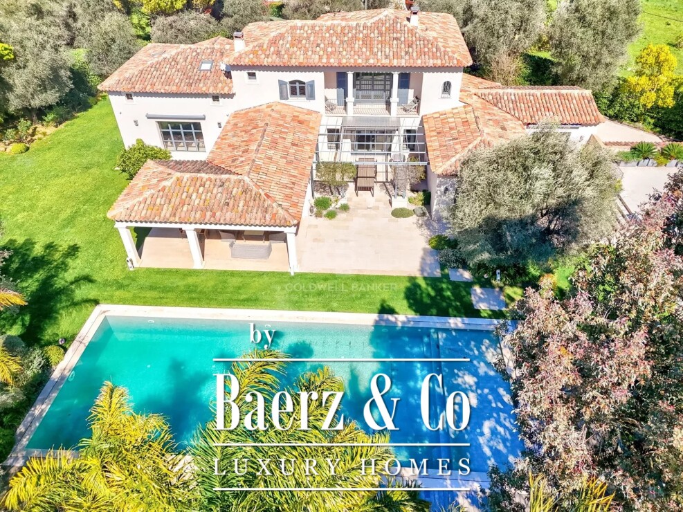 Mougins photo