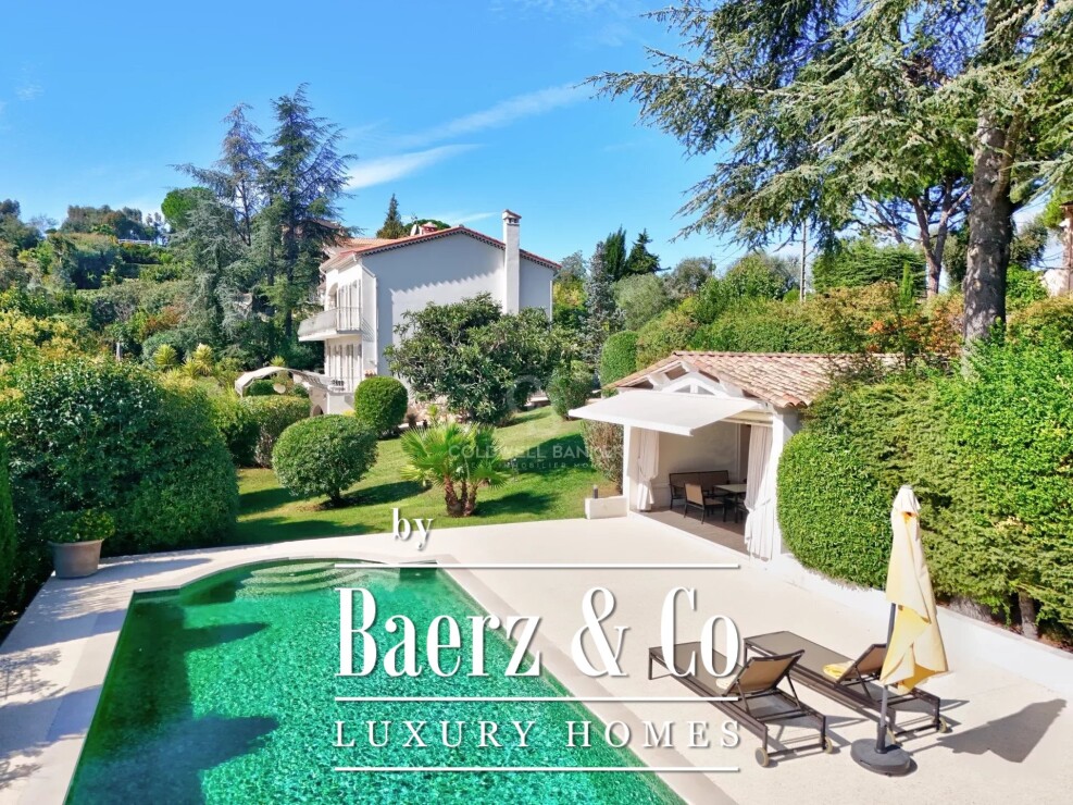Mougins photo