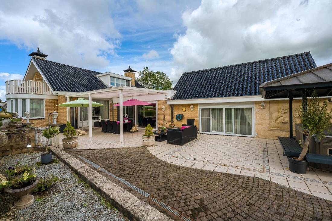 Oostzaan photo