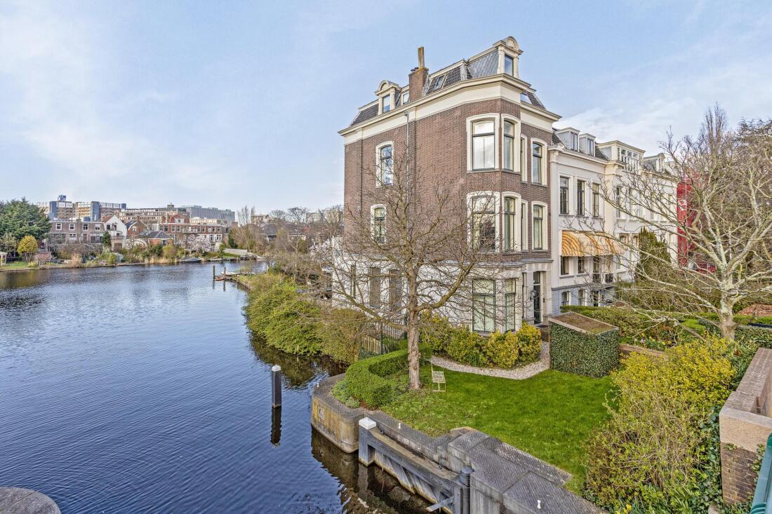 Leiden photo