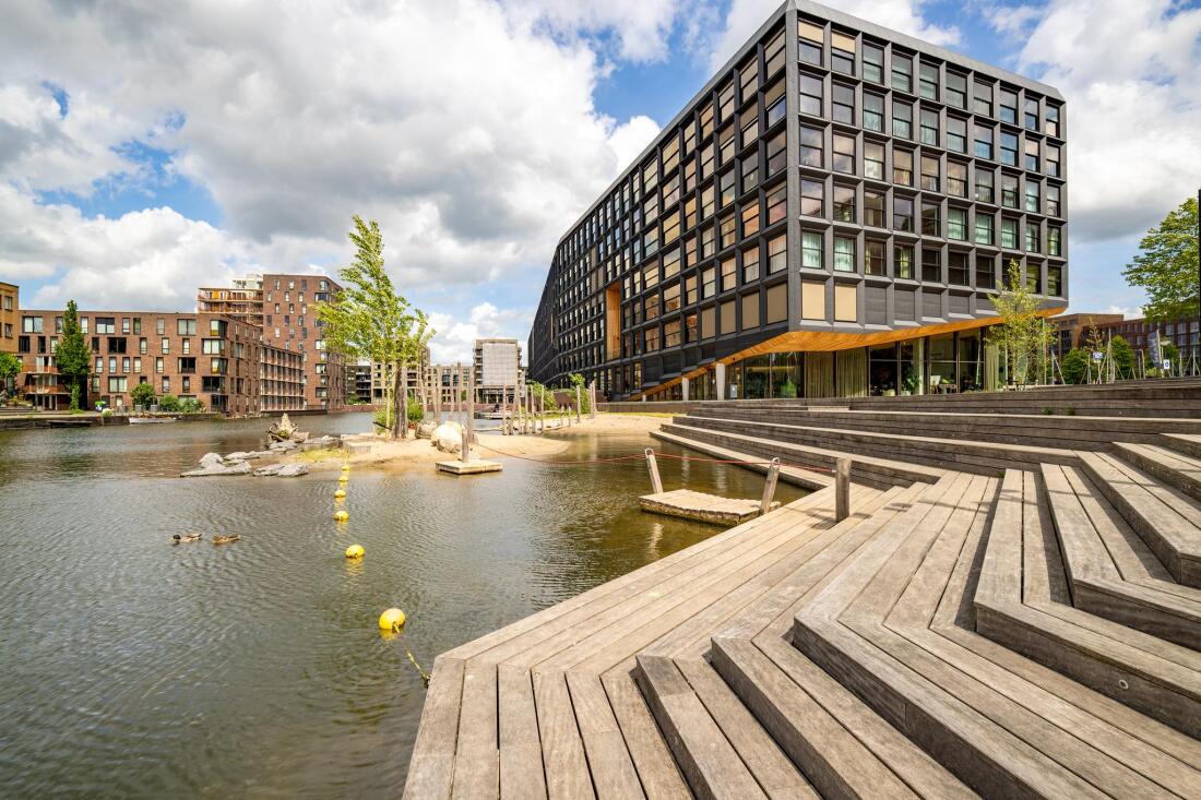 Laren photo