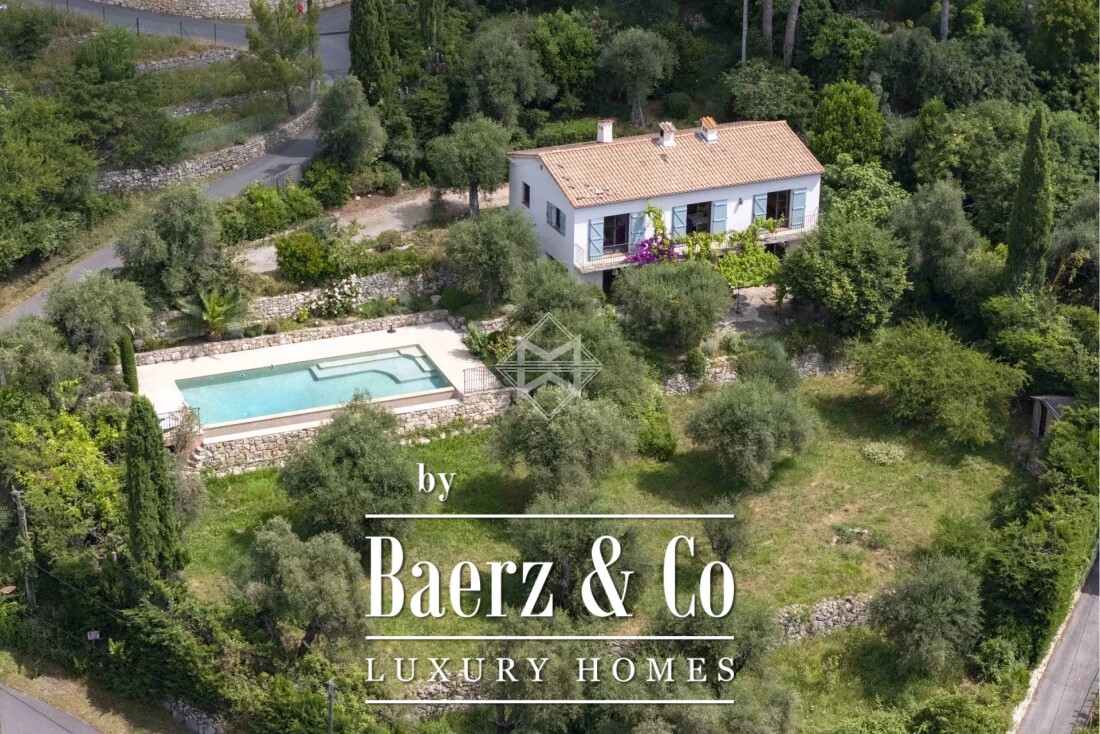 Mougins photo