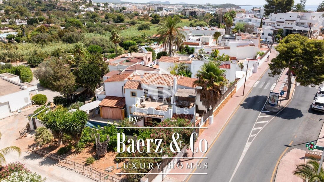 Carrer Des Raco Des Far photo
