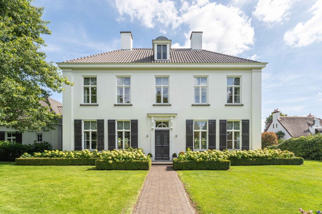 Alphen photo