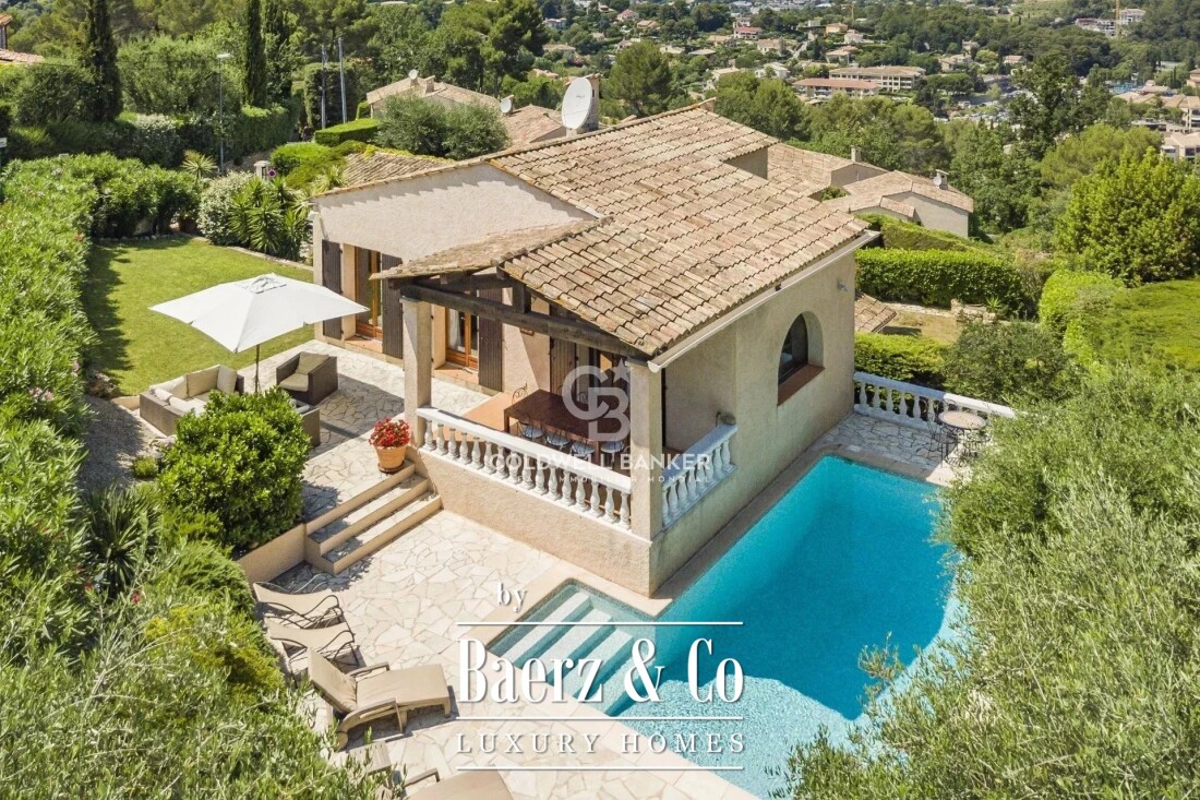 Mougins