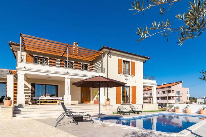 Novi Vinodolski photo