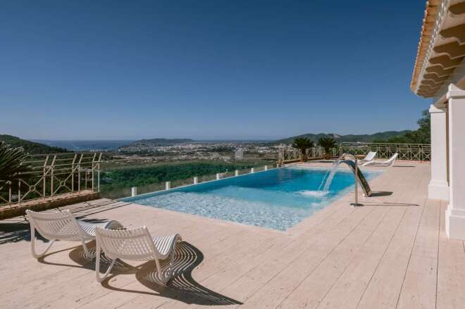 Santa Gertrudis photo