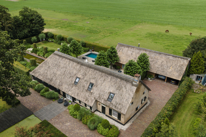 Almkerk photo