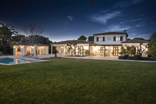 Roquefort-les-Pins photo