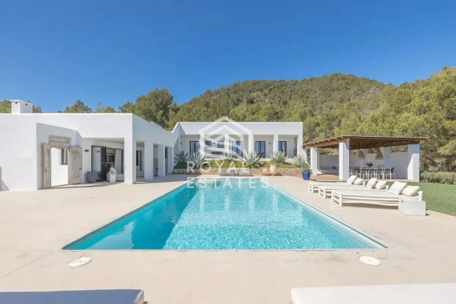 Santa Gertrudis De Fruitera photo